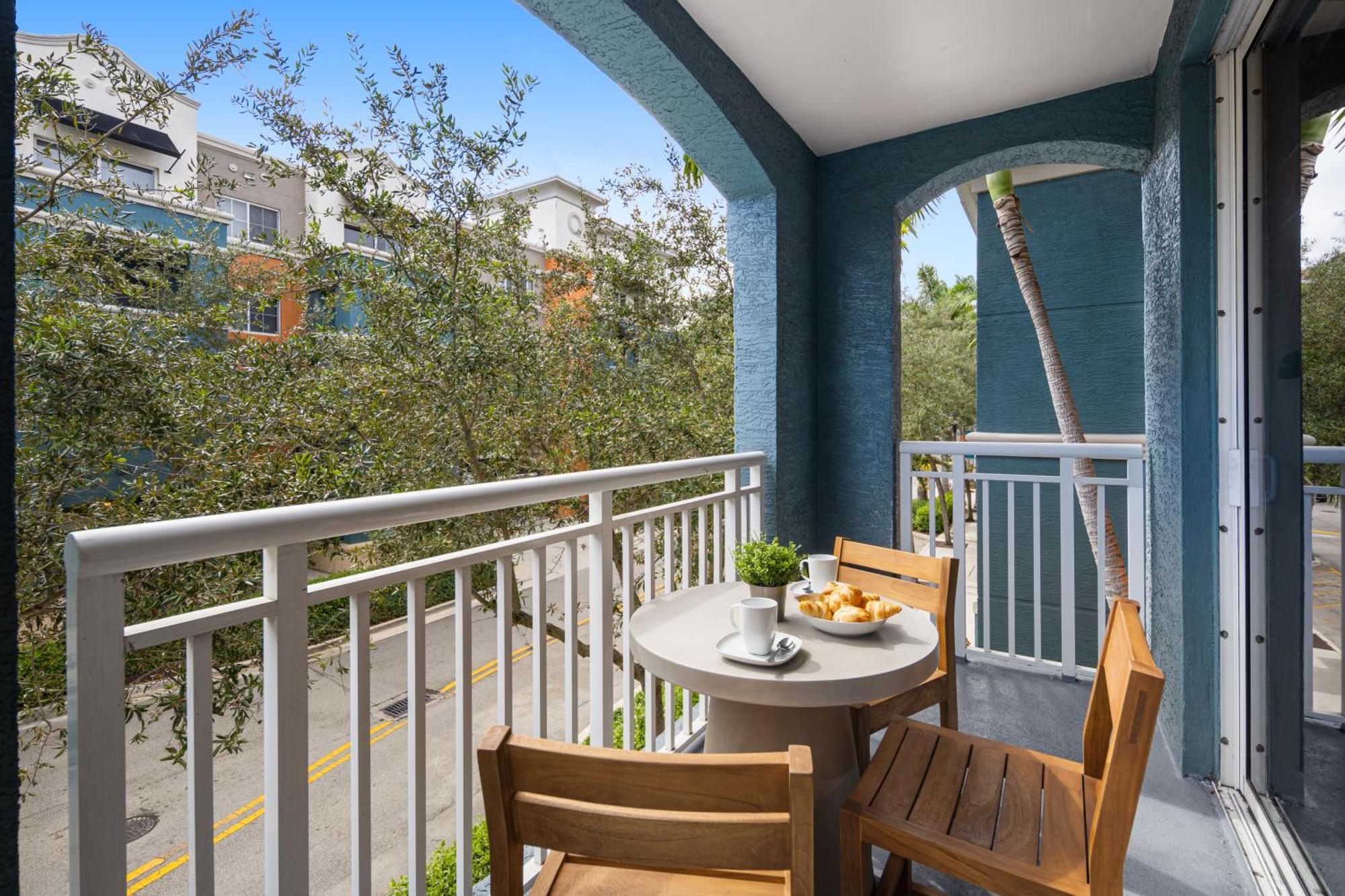Dharma South At Red Road Commons Appartement